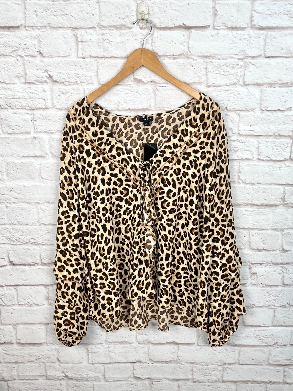 Torrid Georgette Tie Front Ruffle Frida Leopard Blouse Size 2X
